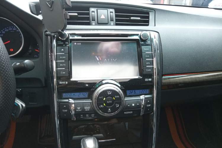 Used Toyota Reiz 2013 2.5V Shangrui Edition Audio And AC Panel