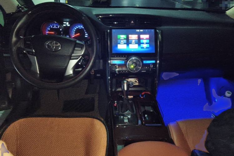 Used Toyota Reiz 2013 2.5S Elite Edition Center Console
