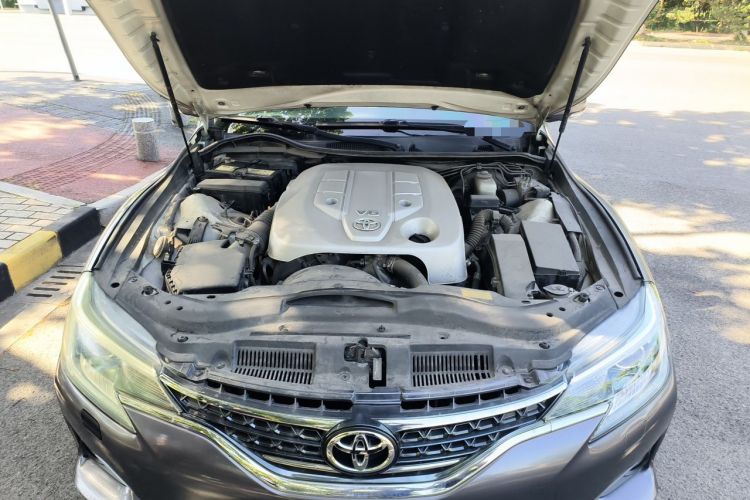 Used Toyota Reiz 2013 2.5V Shangrui Edition Engine Bay
