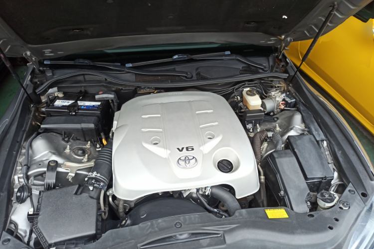 Used Toyota Reiz 2013 2.5V Shangrui Edition Engine Bay