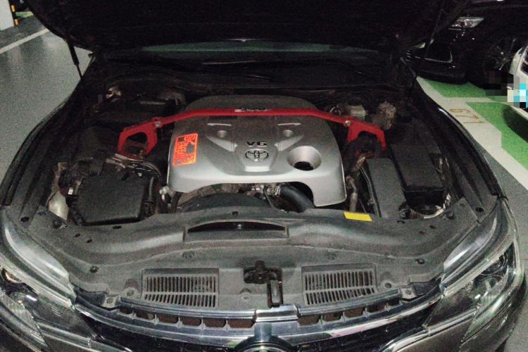 Used Toyota Reiz 2013 2.5S Elite Edition Engine Bay