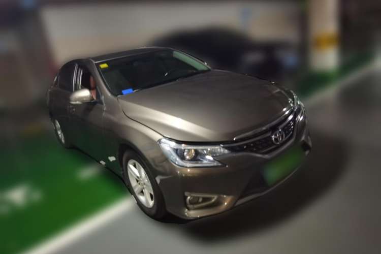 Used Toyota Reiz 2013 2.5S Elite Edition Front Right 45 Deg
