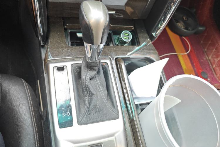 Used Toyota Reiz 2013 2.5V Shangrui Edition Gear Lever