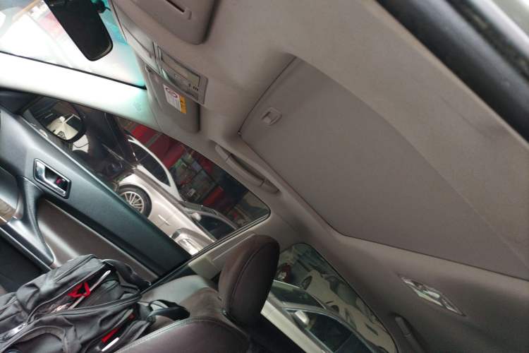 Used Toyota Reiz 2013 2.5V Shangrui Edition Headliner