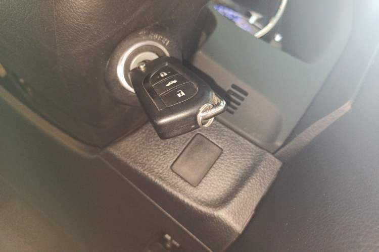 Used Toyota Reiz 2013 2.5V Shangrui Edition Interior 1