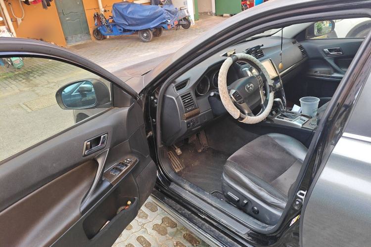 Used Toyota Reiz 2013 2.5V Shangrui Edition Interior 3