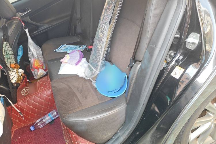 Used Toyota Reiz 2013 2.5V Shangrui Edition Interior 4