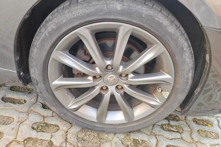 Used Toyota Reiz 2013 2.5V Shangrui Edition Right Front Wheel Hub