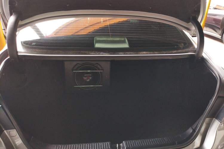 Used Toyota Reiz 2013 2.5V Shangrui Edition Trunk
