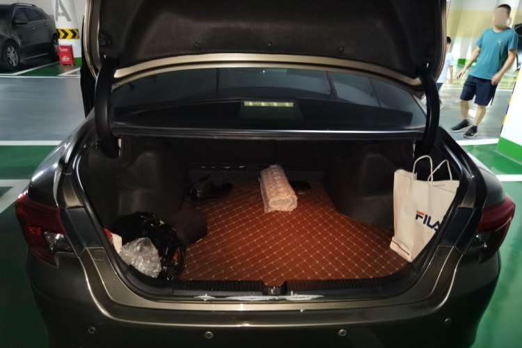 Used Toyota Reiz 2013 2.5S Elite Edition Trunk