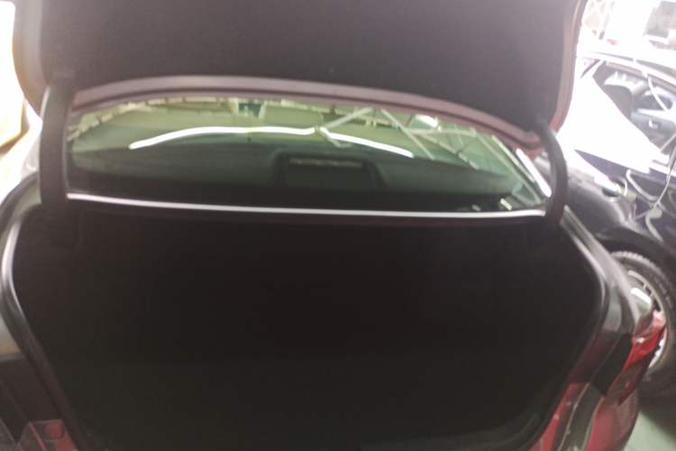 Used Toyota Reiz 2013 2.5V Shangrui Edition Trunk