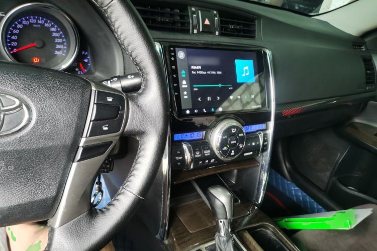 Used Toyota Reiz 2013 2.5V Shangrui Edition Center Console