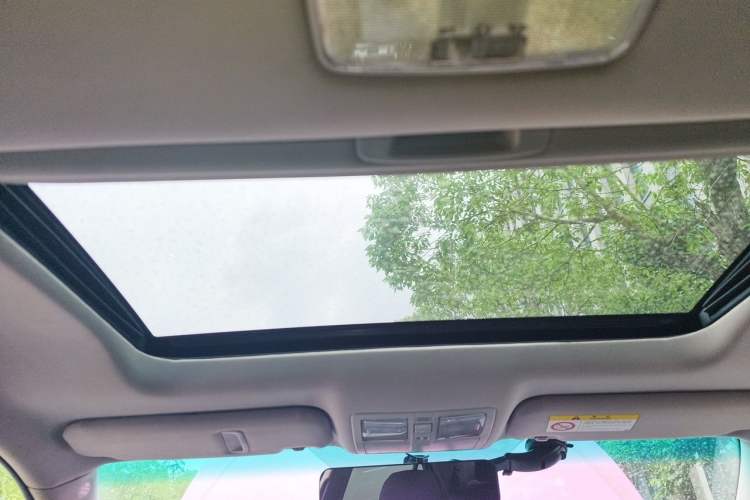 Used Toyota Reiz 2013 2.5V Shangrui Edition Headliner