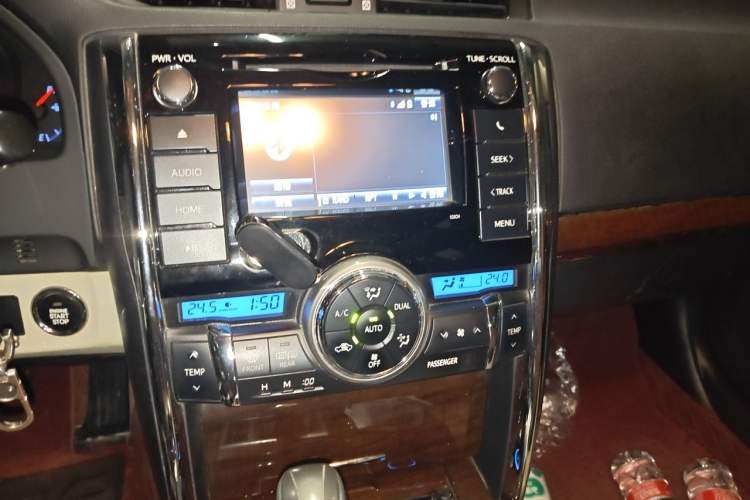 Used Toyota Reiz 2013 2.5V Shangrui Edition Audio And AC Panel