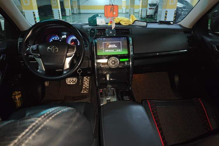 Used Toyota Reiz 2013 2.5V Elite Edition Center Console