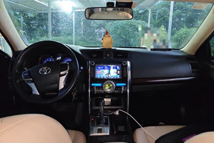 Used Toyota Reiz 2013 2.5S Elite Edition Center Console