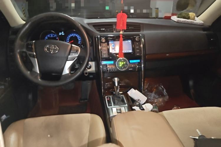 Used Toyota Reiz 2013 2.5V Shangrui Edition Center Console
