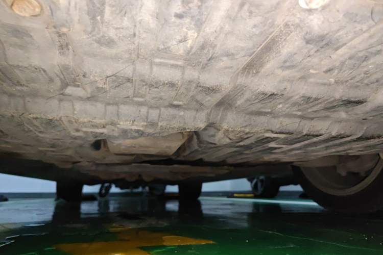 Used Toyota Reiz 2013 2.5V Elite Edition Chassis Front