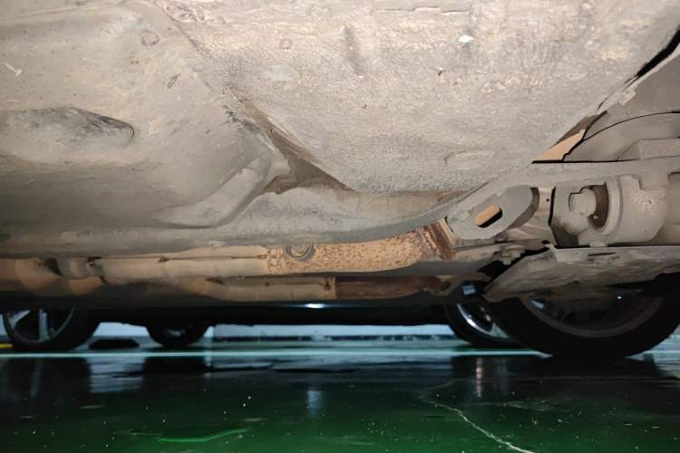 Used Toyota Reiz 2013 2.5V Elite Edition Chassis Front Right