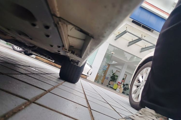 Used Toyota Reiz 2013 2.5S Elite Edition Chassis Front Right