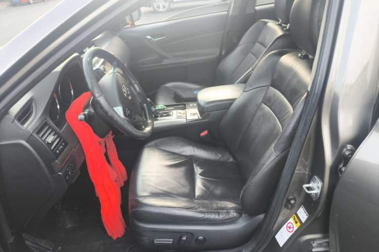 Used Toyota Reiz 2013 2.5V Elite Edition Driver Seat