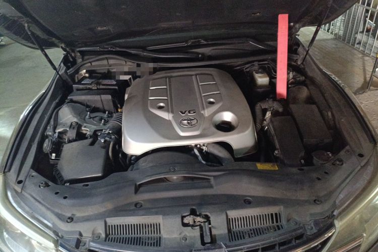 Used Toyota Reiz 2013 2.5V Shangrui Edition Engine Bay
