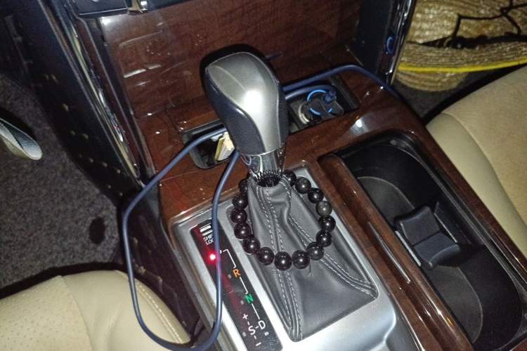 Used Toyota Reiz 2013 2.5V Shangrui Edition Gear Lever