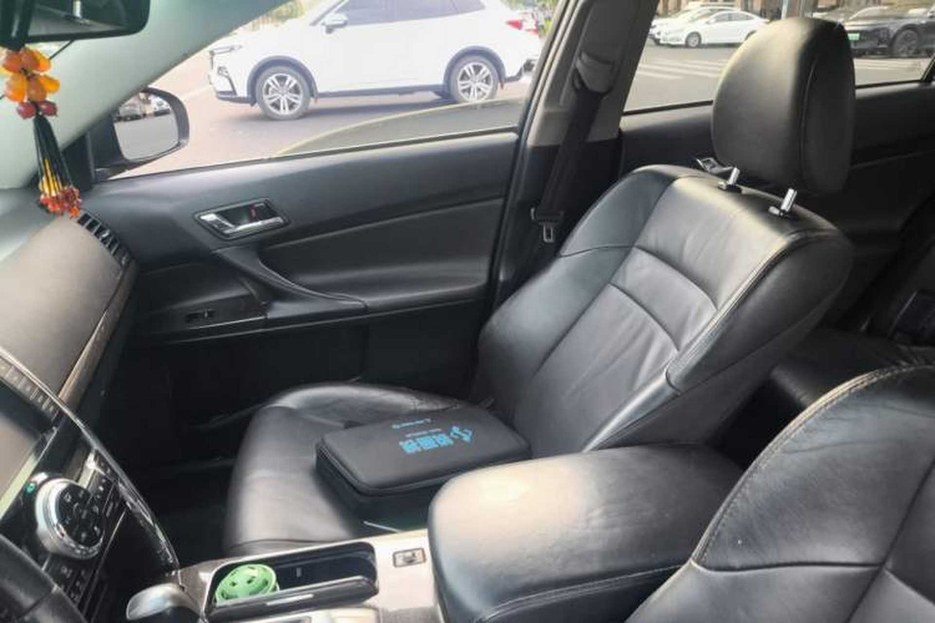 Used Toyota Reiz 2013 2.5V Elite Edition Left Front Seat