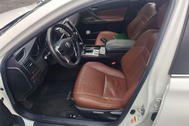 Used Toyota Reiz 2013 2.5S Elite Edition Left Front Seat