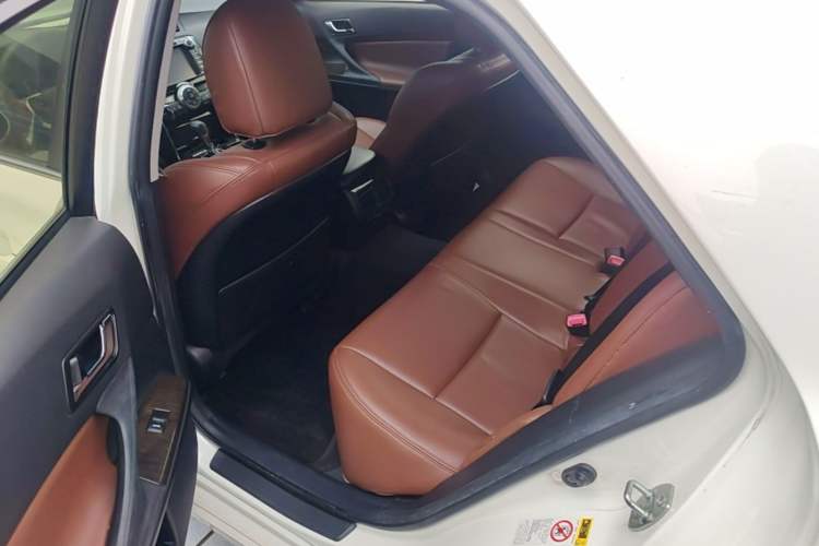Used Toyota Reiz 2013 2.5S Elite Edition Left Rear Seat