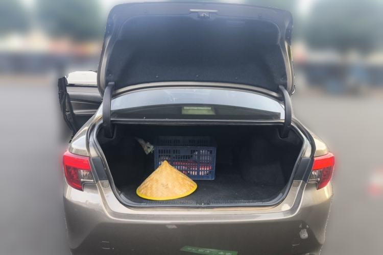 Used Toyota Reiz 2013 2.5V Elite Edition Trunk