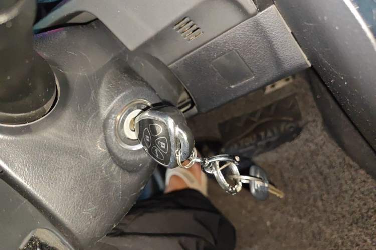 Used Toyota Reiz 2013 2.5V Elite Edition Vehicle Key