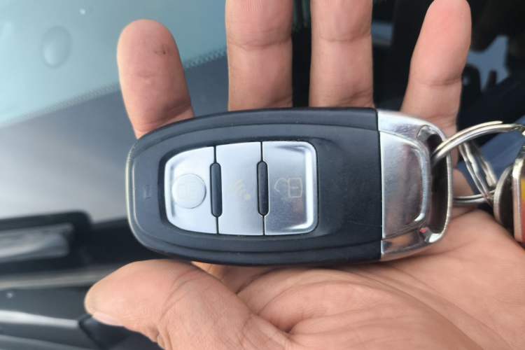 Used Toyota Reiz 2013 2.5V Elite Edition Vehicle Key
