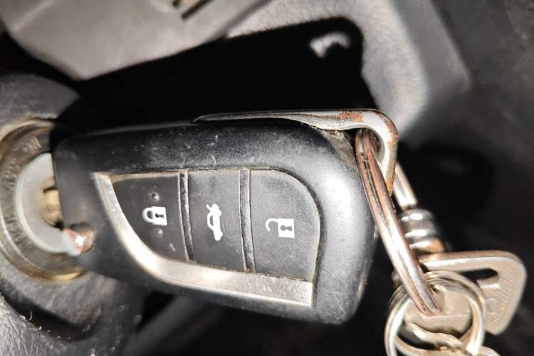 Used Toyota Reiz 2013 2.5S Elite Edition Vehicle Key