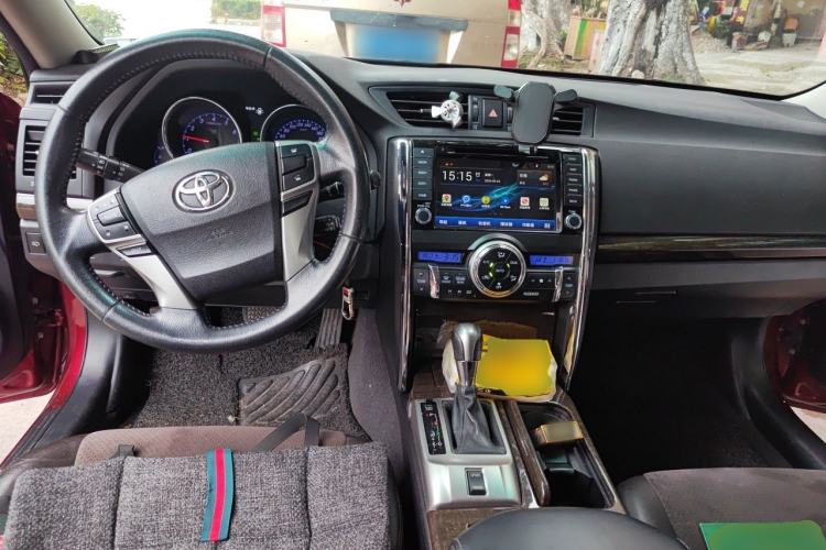 Used Toyota Reiz 2013 2.5V Shangrui Edition Center Console