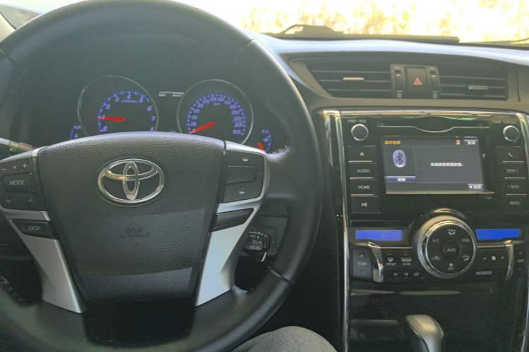 Used Toyota Reiz 2013 2.5V Shangrui Edition Center Console