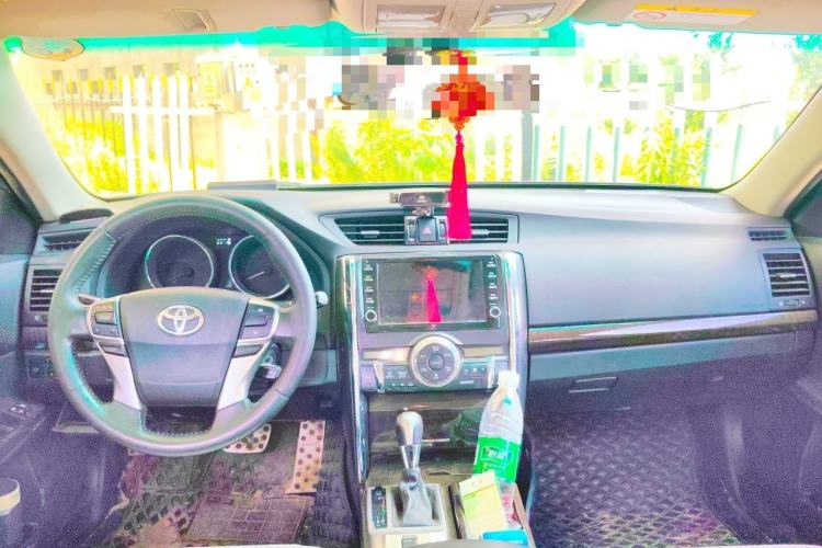Used Toyota Reiz 2013 2.5V Shangrui Edition Center Console