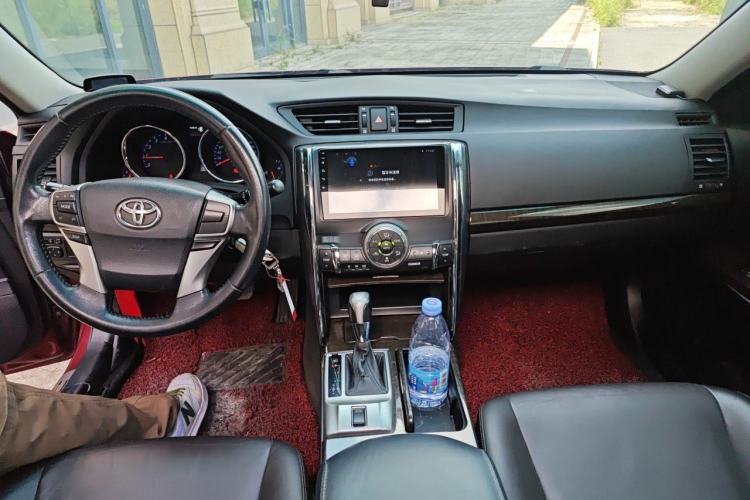 Used Toyota Reiz 2013 2.5V Elite Edition Center Console