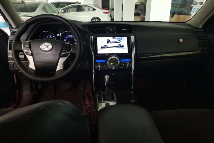 Used Toyota Reiz 2013 2.5V Shangrui Edition Center Console