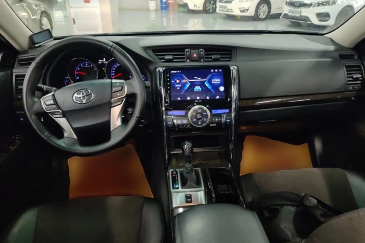 Used Toyota Reiz 2013 2.5V Shangrui Edition Center Console