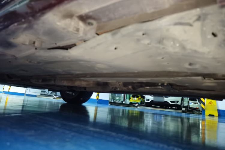Used Toyota Reiz 2013 2.5V Supreme Edition Chassis Front Left