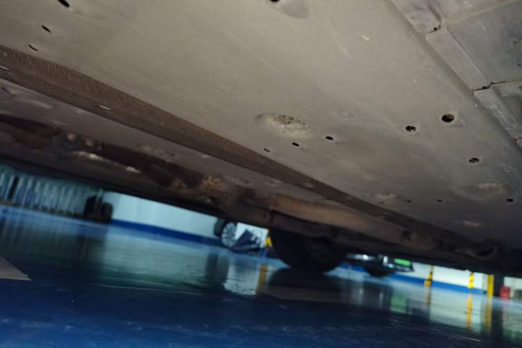 Used Toyota Reiz 2013 2.5V Supreme Edition Chassis Front Right