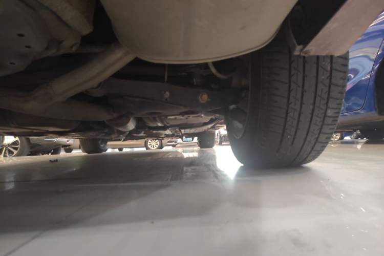 Used Toyota Reiz 2013 2.5S Elite Edition Chassis Rear Right