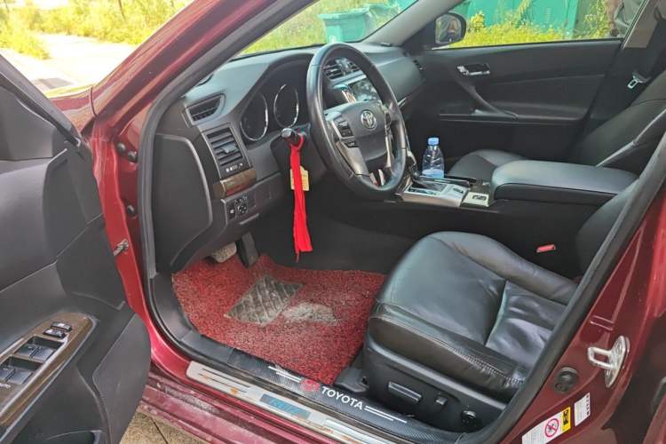 Used Toyota Reiz 2013 2.5V Elite Edition Driver Seat