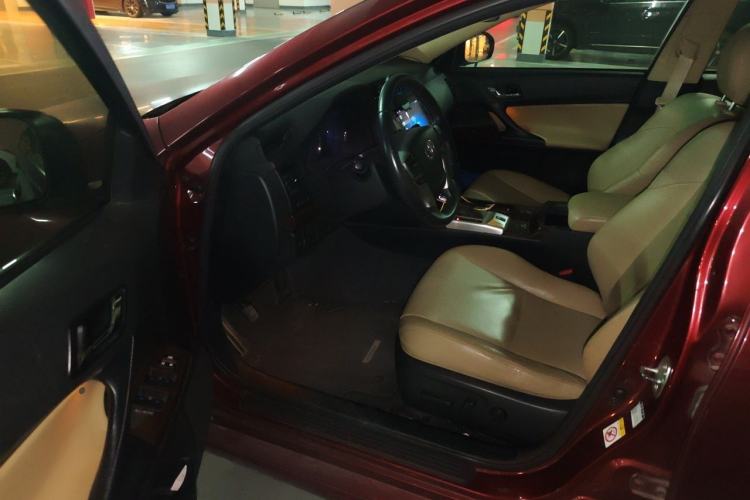 Used Toyota Reiz 2013 2.5V Elite Edition Driver Seat