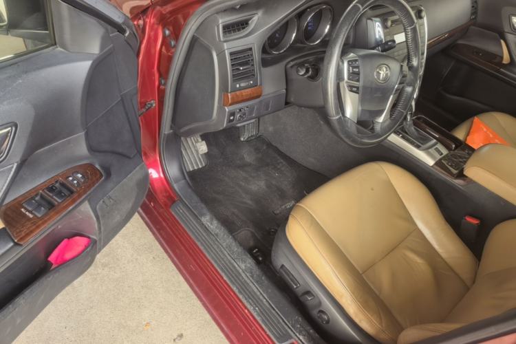 Used Toyota Reiz 2013 2.5V Elite Edition Driver Seat
