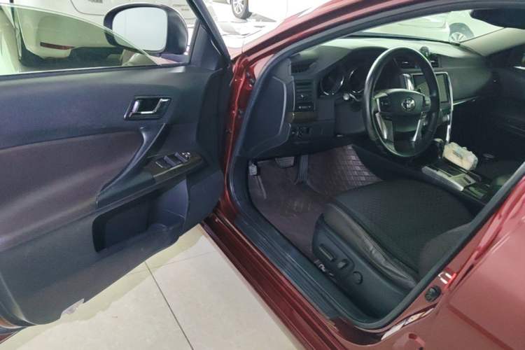 Used Toyota Reiz 2013 2.5V Elite Edition Driver Seat