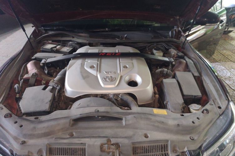 Used Toyota Reiz 2013 2.5V Shangrui Edition Engine Bay