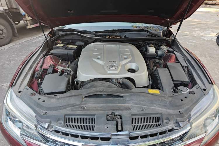 Used Toyota Reiz 2013 2.5V Shangrui Edition Engine Bay