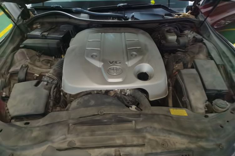 Used Toyota Reiz 2013 2.5V Shangrui Edition Engine Bay